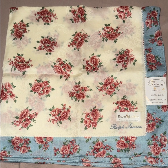 Ralph Lauren Cream and Blue Floral Handkerchief Cotton 💯 - Picture 7 of 8